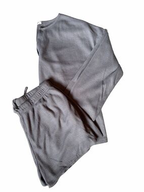 Women's Gray Waffle Knit Lounge Set Sweatpants & Top